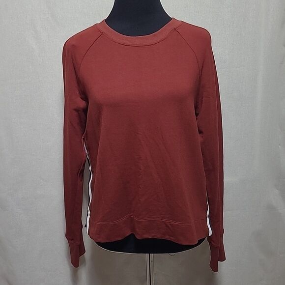 Evereve Tops - Evereve Taylor Stripe Trim Crew Neck Sweatshirt Women’s Size Medium Maroon Red